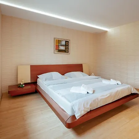 Apartment In Olimp *